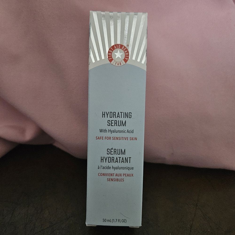 First Aid Beauty Hydrating Serum - Gray and Red 2of2
